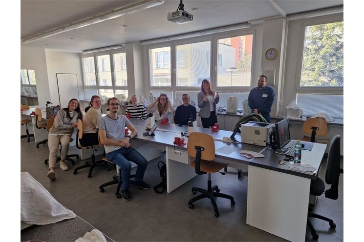 foto z DOD_0325_VOŠ Plzeň (6)