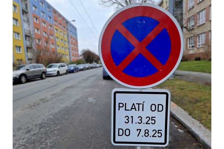 na dlouhých uzavírka
