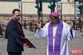 Plzeňský biskup požehnal daru pro papeže_0425_QAP (5)