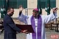 Plzeňský biskup požehnal daru pro papeže_0425_QAP (13)