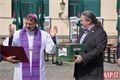 Plzeňský biskup požehnal daru pro papeže_0425_QAP (32)