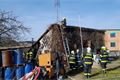požár přístřešku Rokycansko_0425_HZSPK (5)