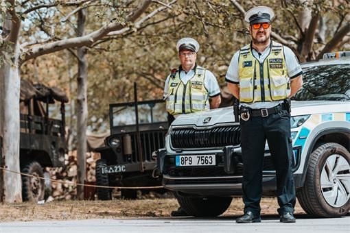 Policie _ slavnosti