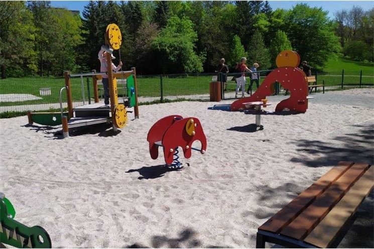 obnovené dětské hřiště Borský park_0525_SVSMP (2)