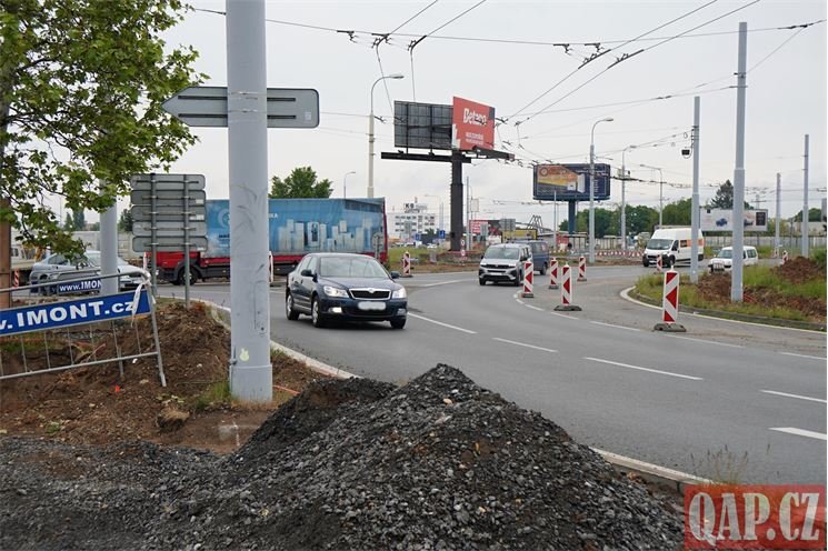 Rekonstrukce okružní křižovatky u Makra_0525_QAP (1)