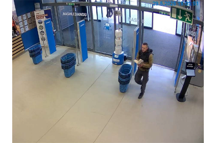 zloděj kola Plzeň_0625_PČR (3)