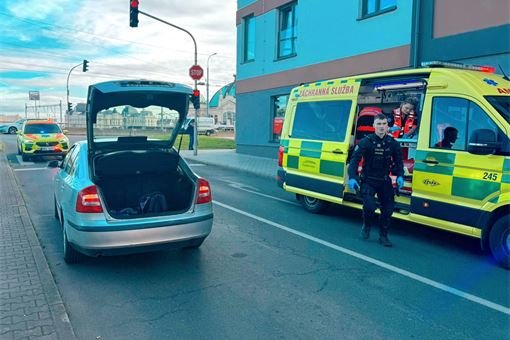 záchrana řidiče_cizinecká policie_0625_PČR (1) záchrana řidiče_cizinecká policie_0625_PČR (1)