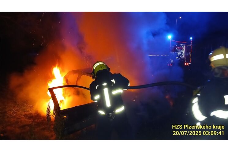 požár aut Nýřany a Klatovy_0725_HZSPK (4)