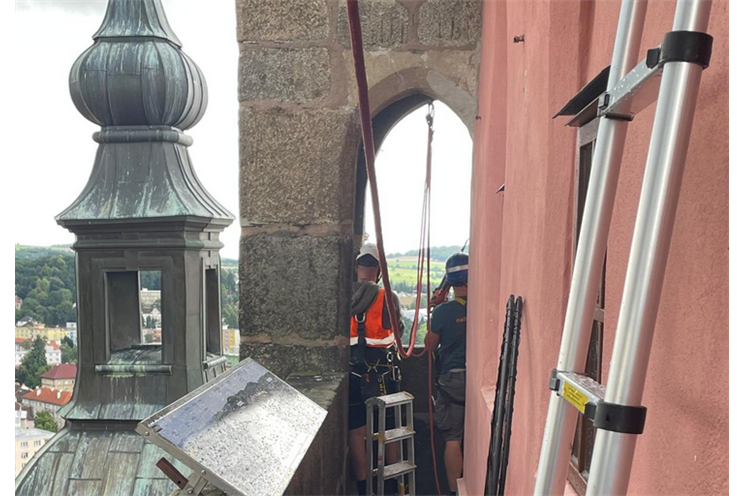 instalace bezpečnostní sítě Černá věž_0725_město Klatovy instalace bezpečnostní sítě Černá věž_0725_město Klatovy