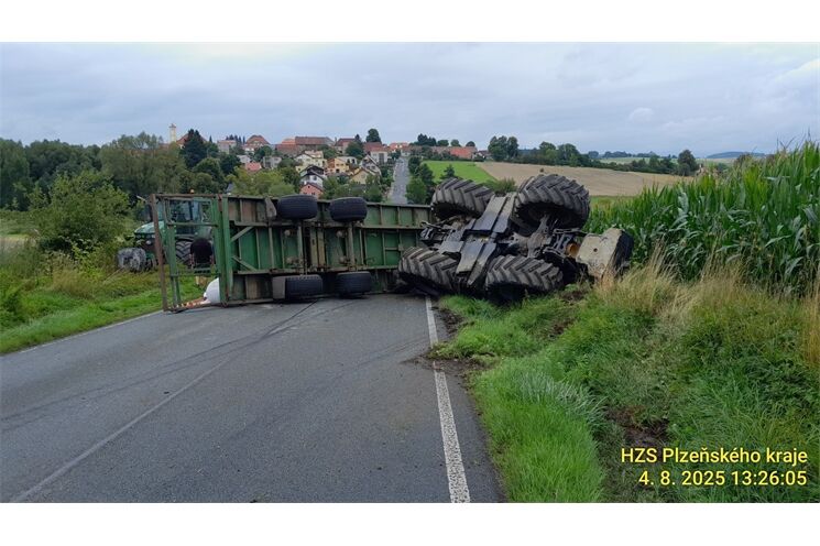 Traktor na boku Plánice_0825_HZSPK (1)