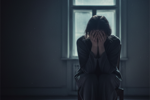 smutná žena_ilustrační