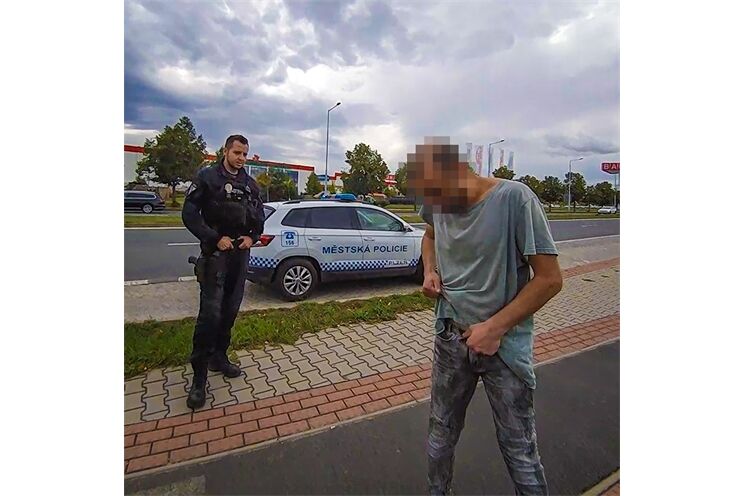 onanista pronásledoval ženu_0925_MPP