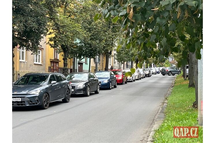 Korandova uzavirka a husovo namensti foto QAP (2)