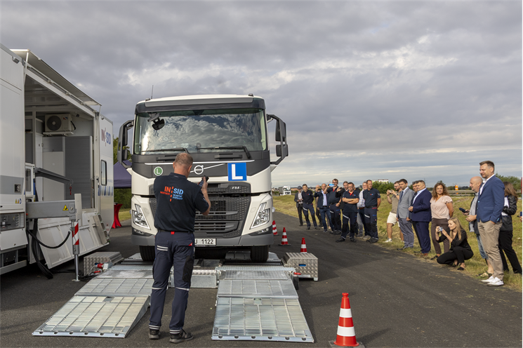 mobilní STK_1025_Ministerstvo dopravy (1)