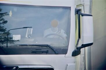 policie se zaměřila na řidiče s mobilem v ruce_1025_PČR (3)