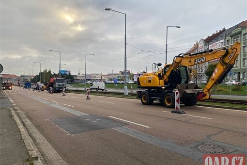 Rekonstrukce tramvajové trati Skvrňanská – Přemyslova začala_1025_QAP (19)