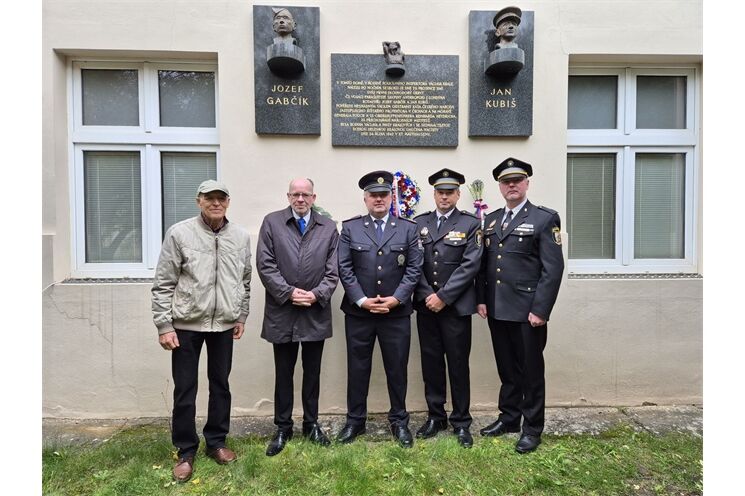 pietní akt rodina Králova_1025_MO1 (2)