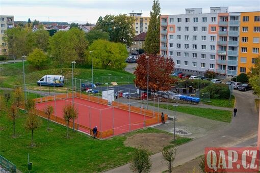 Modernizace víceúčelového hřiště ve vnitrobloku v Přešticích _1025_QAP (4)