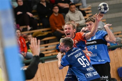 2025.10.26-10.35.55-356w 2025.10.26-10.35.55-356w