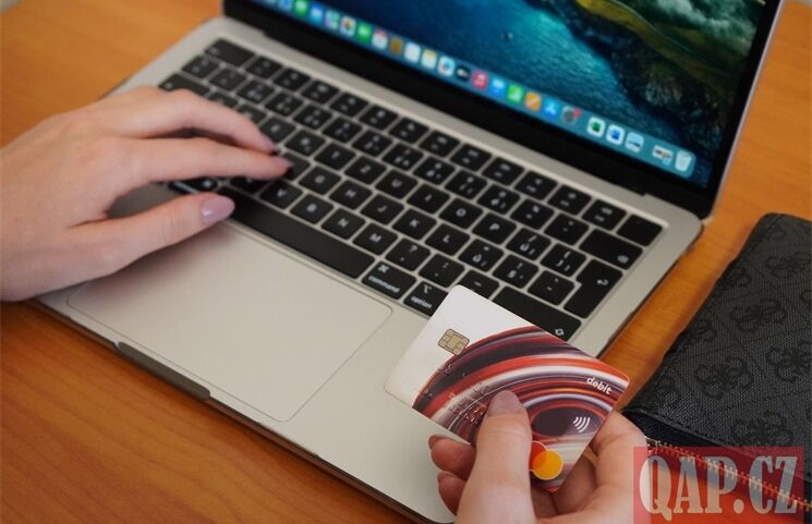 internetové podvody_ilustrační_QAP