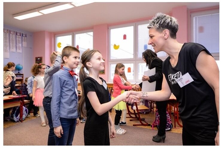 výuka etikety_ilustrační_MMP