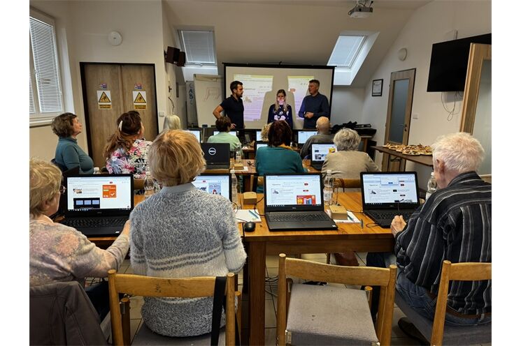 počítačový kurz Litice_1025_ÚMO6 (3) počítačový kurz Litice_1025_ÚMO6 (3)