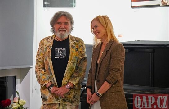 vernisáž Treml a Dittrichová_1125_QAP (24) vernisáž Treml a Dittrichová_1125_QAP (24)