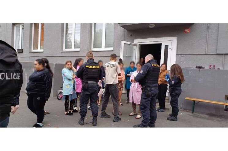 cizinecká policie kontroly_1125_PČR (2)