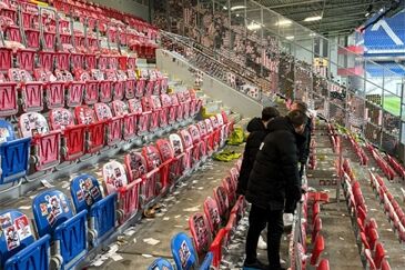 spoušť sektor hostů Slavie_1125_FC Viktoria Plzeň (1)