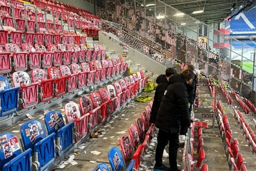 spoušť sektor hostů Slavie_1125_FC Viktoria Plzeň (1)