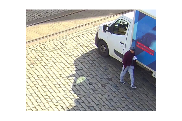 Krádež v centru Plzně za bílého dne_1125_PČR (1)