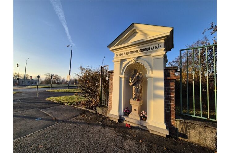 20251114_kaple_karlovarska_svaty_jan_nepomucky_fotoMirkaVEJVODOVA_13