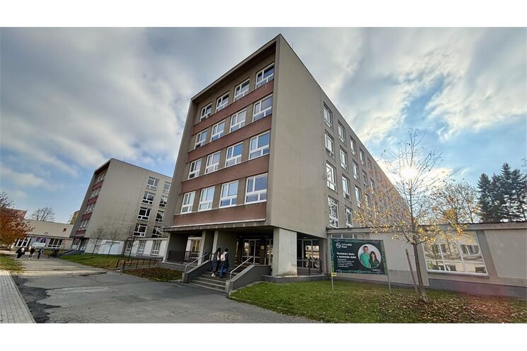 VOŠ a SPŠE Plzeň (1)