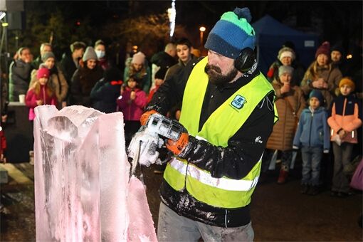 rozsvícení stromku Doubravka_1125_UMO4 (8)