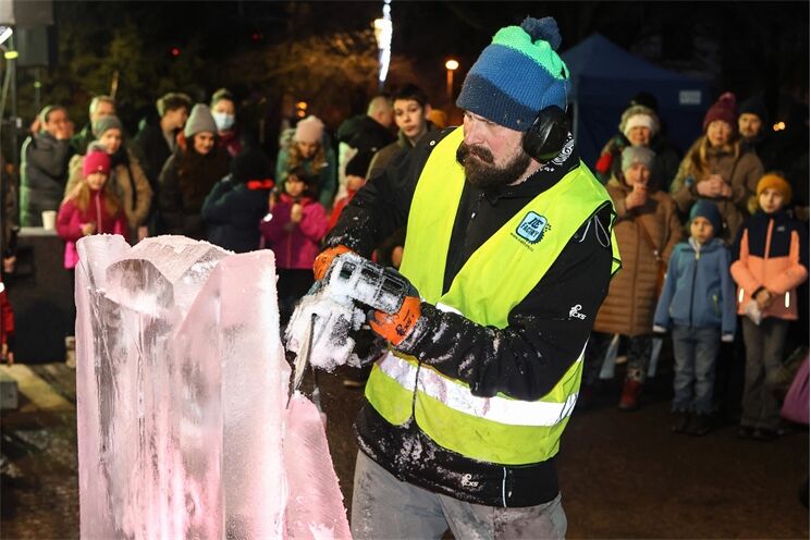 rozsvícení stromku Doubravka_1125_UMO4 (8)