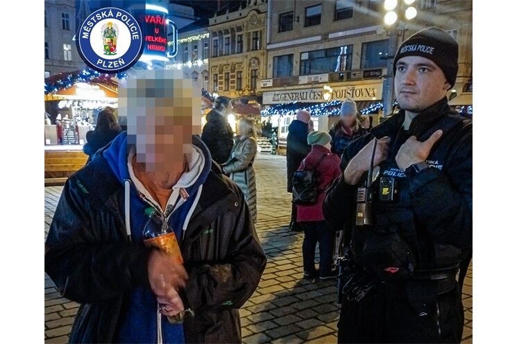 Adventní trhy přilákaly i hledaného muže_1225_MPP