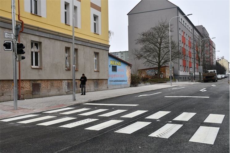 Doprava se vrací na Husovo náměstí v Plzni_1225_MMP (1)