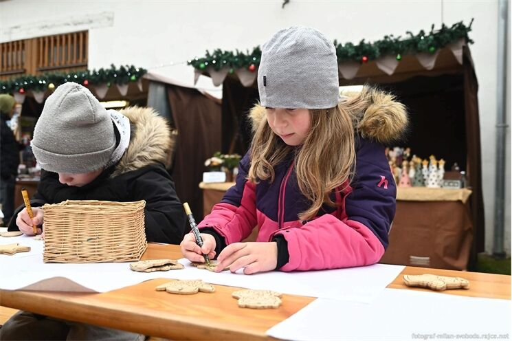 Adventní trhy Selský dvůr U Matoušů_1225_Milan Svoboda (2)