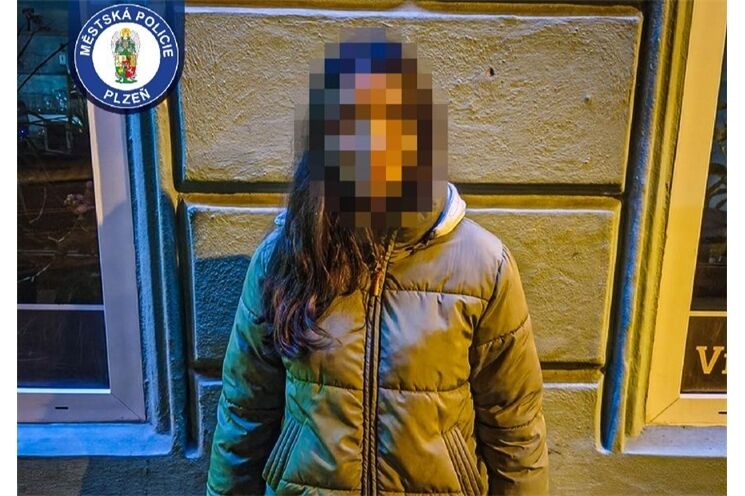 Strážníci v Plzni vypátrali během chvíle dvě pohřešované děti_1225_MPP