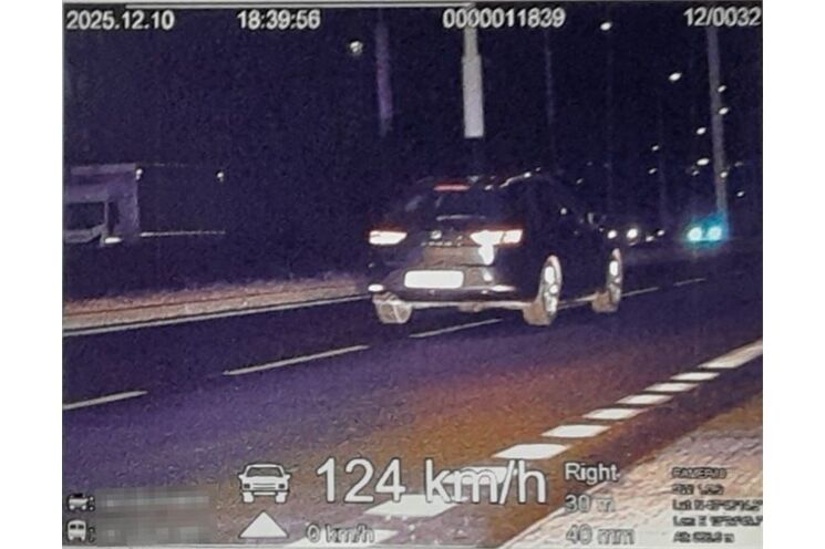 překročení rychlosti Karlovarská_1225_PČR