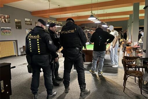 policejni razi v centr 3