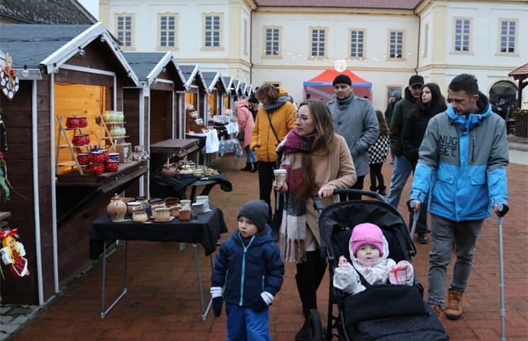 trhy Cebiv_1225_Martina Sihelská (4)