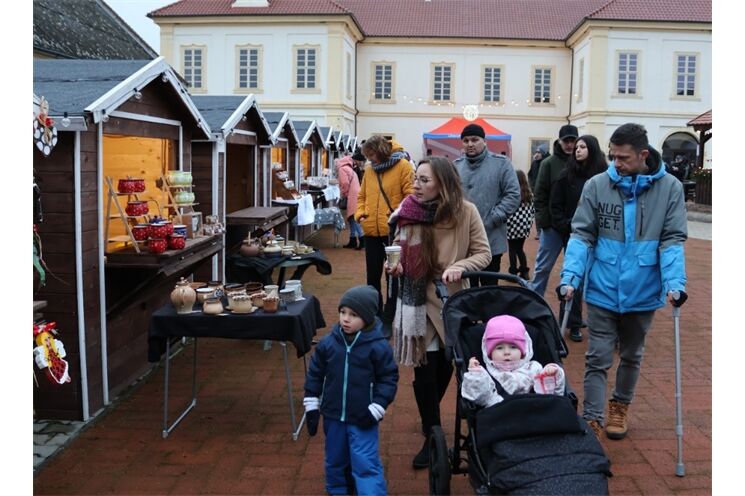 trhy Cebiv_1225_Martina Sihelská (4)