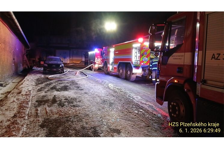 požár domu Bezděkov_0126_HZSPK (5)