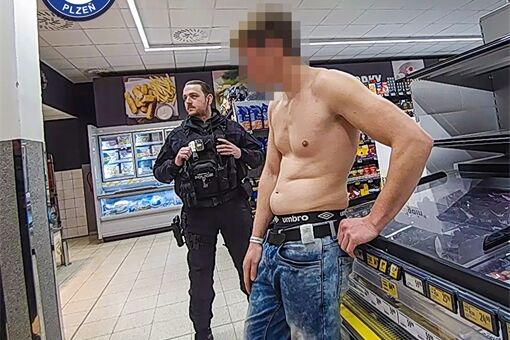 nahý zfetovaný muž_0126_MPP (2)