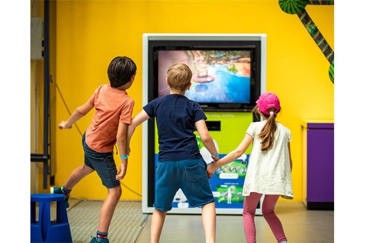 ilustrační děti Techmania_0126_Techmania