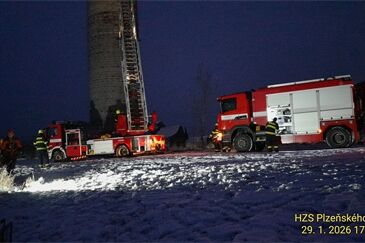 Muž na komínu Strašice_0126_HZSPK (1)