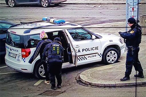 strážníci odhalili uprchlici_0226_MPP (3)