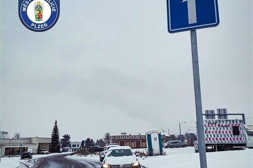 Řidič bez řidičáku vjel do jednosměrky_0226_MPP