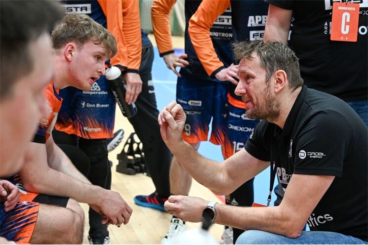 2026.02.08-10.45.33-305w